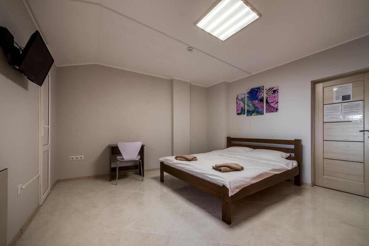 Ostriv Hostel Lviv Exterior photo