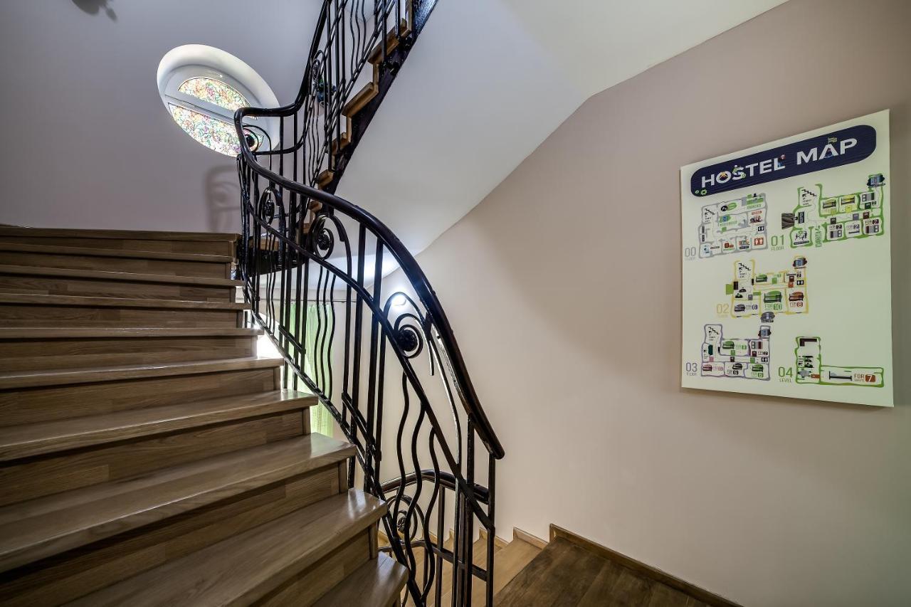 Ostriv Hostel Lviv Exterior photo