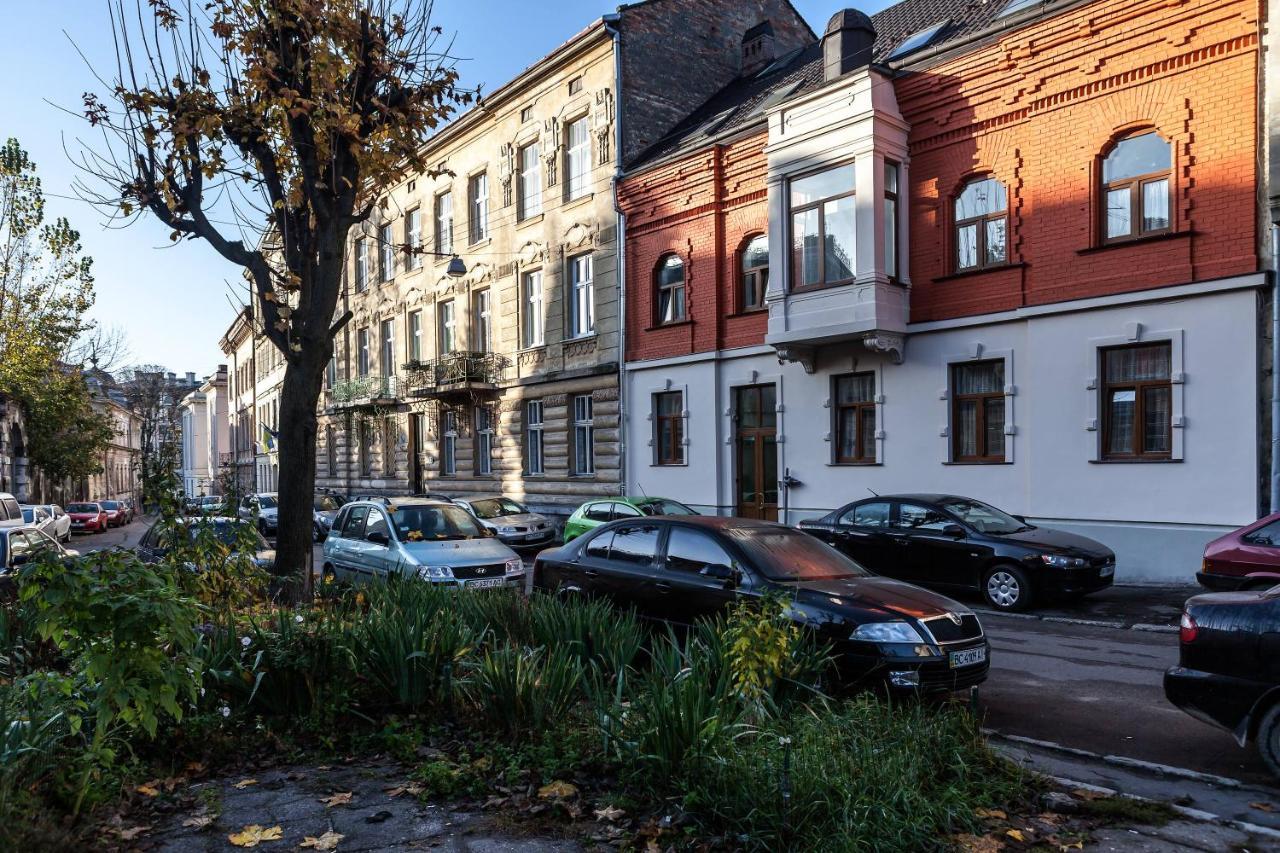 Ostriv Hostel Lviv Exterior photo